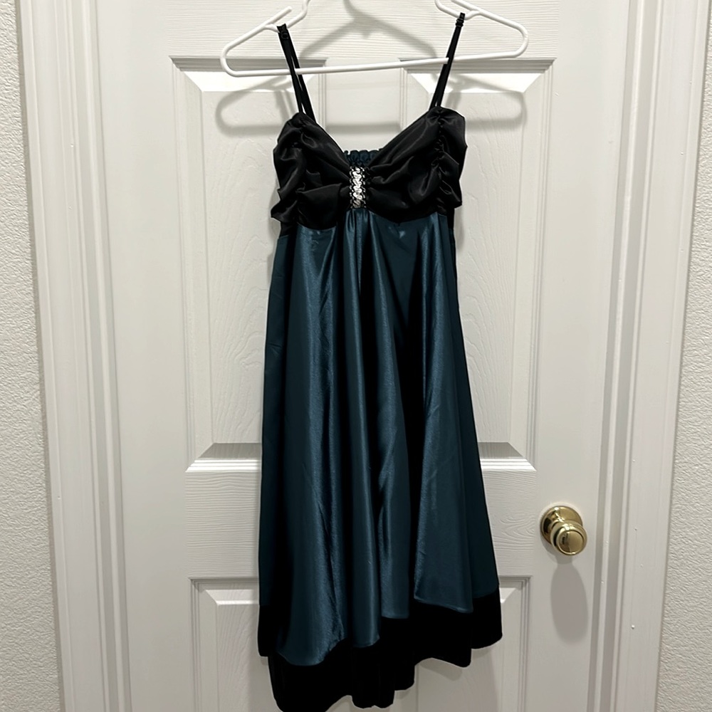 Real and black adjustable strap dress
